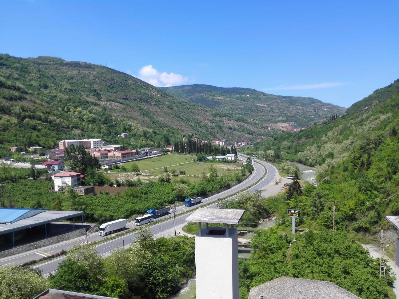 Jolnar Garden Hotel Мачка Экстерьер фото