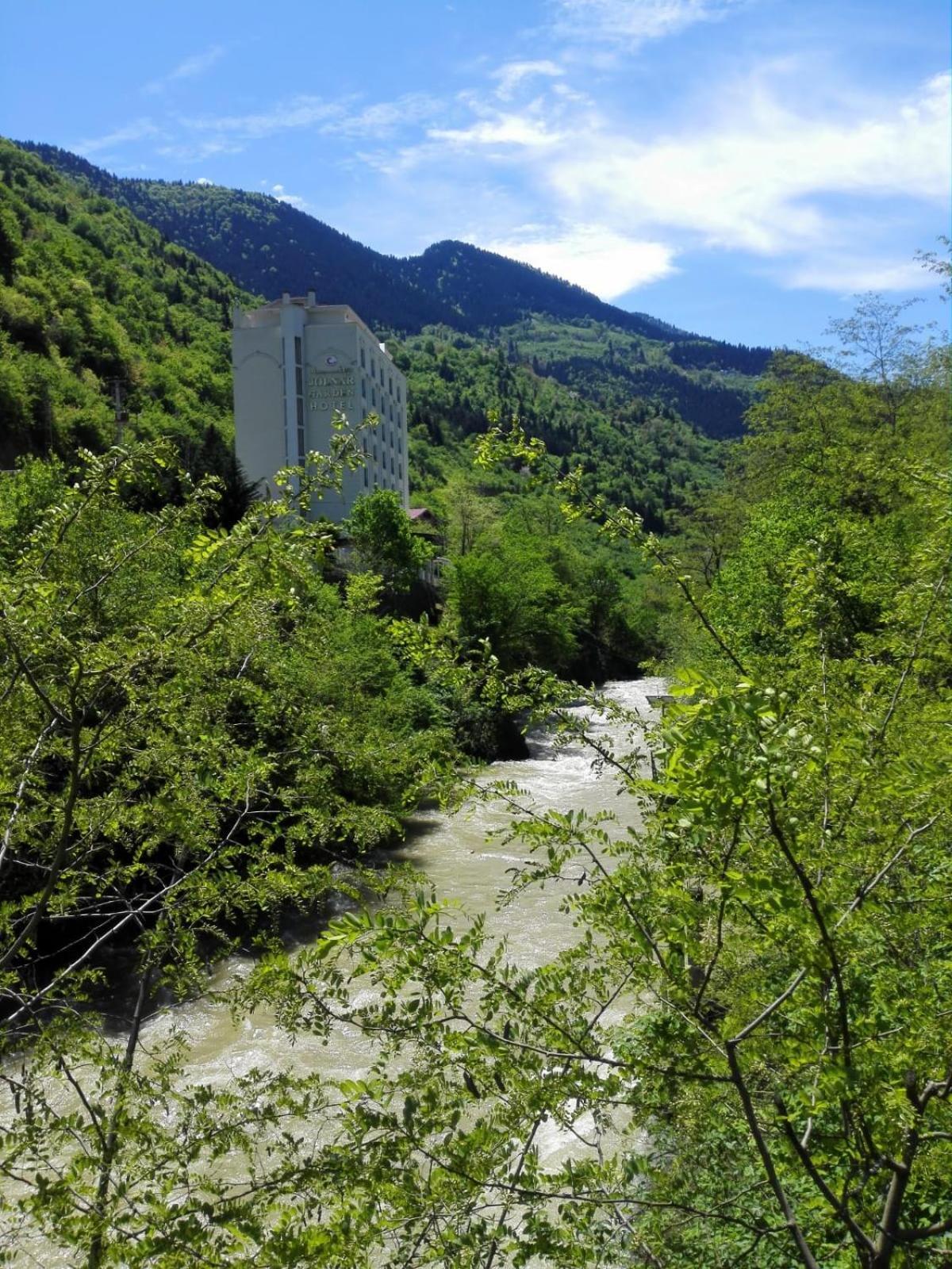 Jolnar Garden Hotel Мачка Экстерьер фото